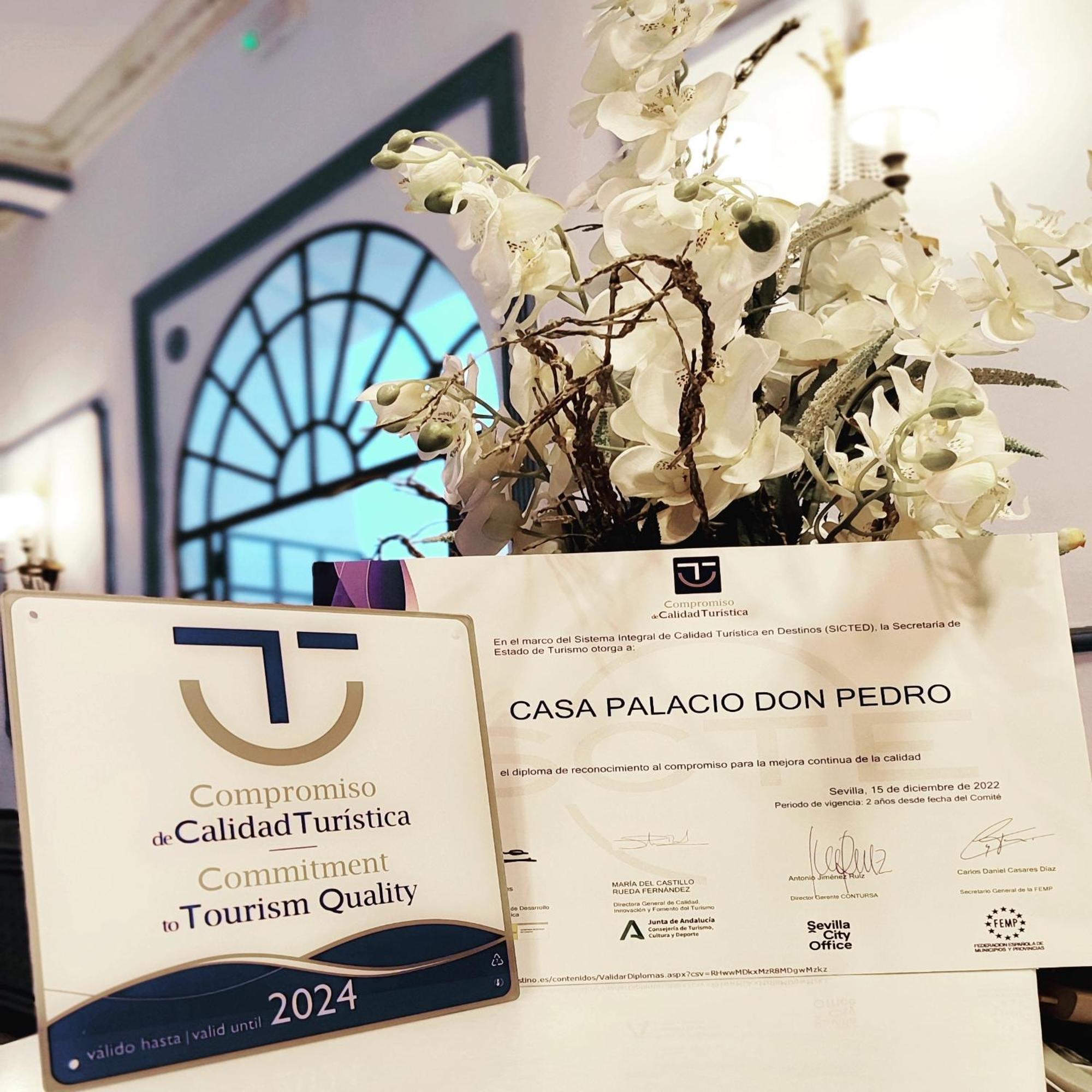 Casa Palacio Don Pedro Севиля Екстериор снимка